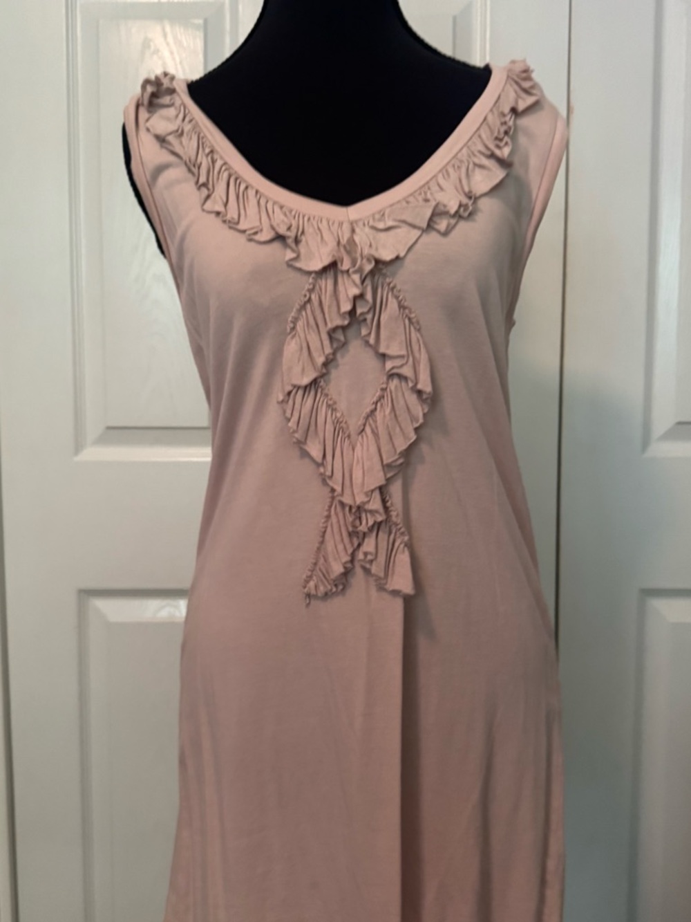 Cabi Sleeveless Ruffle V-Neck Women’s Top Medium